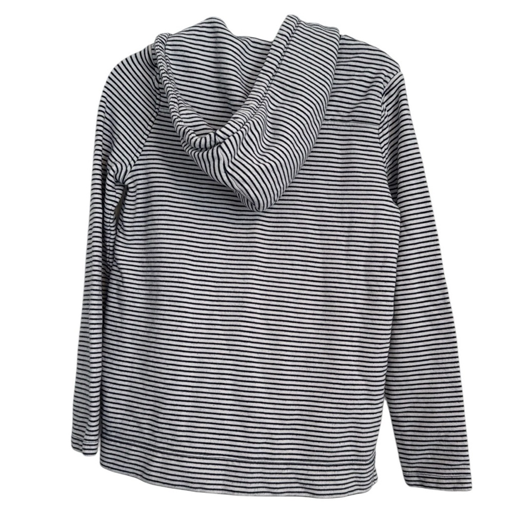 ☀️ Vineyard Vines Blue and White Striped Hoodie - Picture 5 of 5